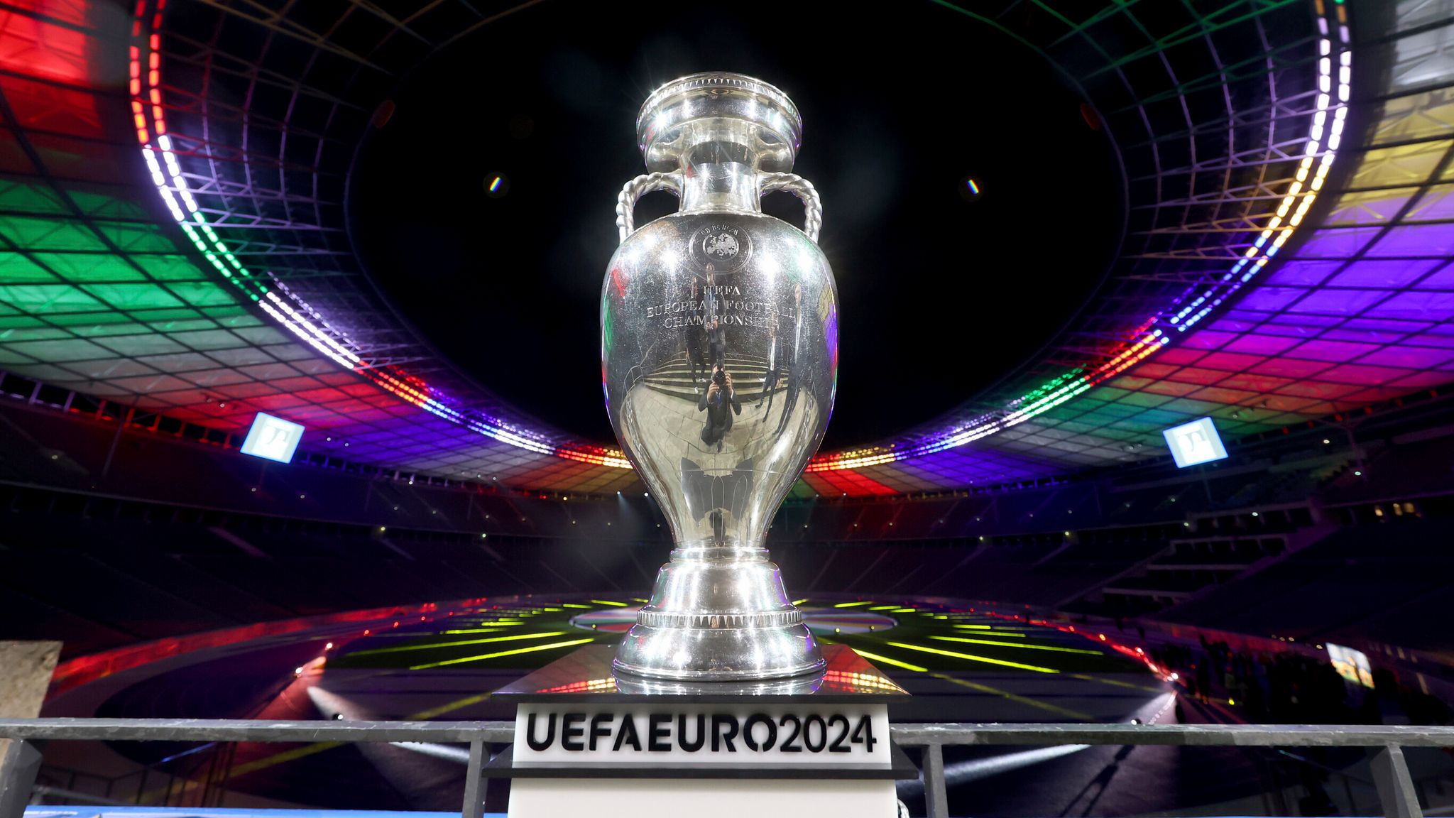 1 euro24 8.6.23.jpg